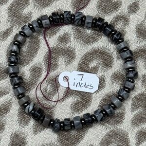 Black Network Agate & Hematite Natural Crystal Gemstone Stretch Bracelet